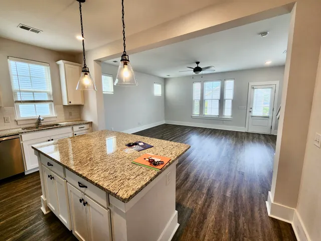 $2,350 | 575 Cross Park Lane, Summerville, SC 29486