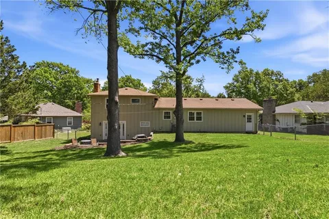 $415,000 | 9336 Hardy Street, Overland Park, KS 66212