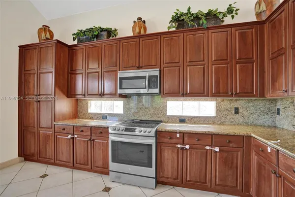 $5,000 | 17431 Southwest 35th Street, Miramar, FL 33029