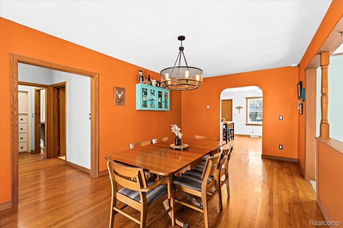4529 Pleasant Valley Road Brighton, MI 48114 - Photo 11 of 66 Gallery Image 11