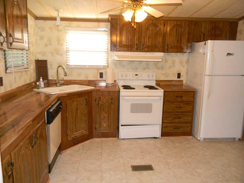 5873 Rousseau Creek Road Thomson, GA 30824 - Photo 10 of 22 Gallery Image 10