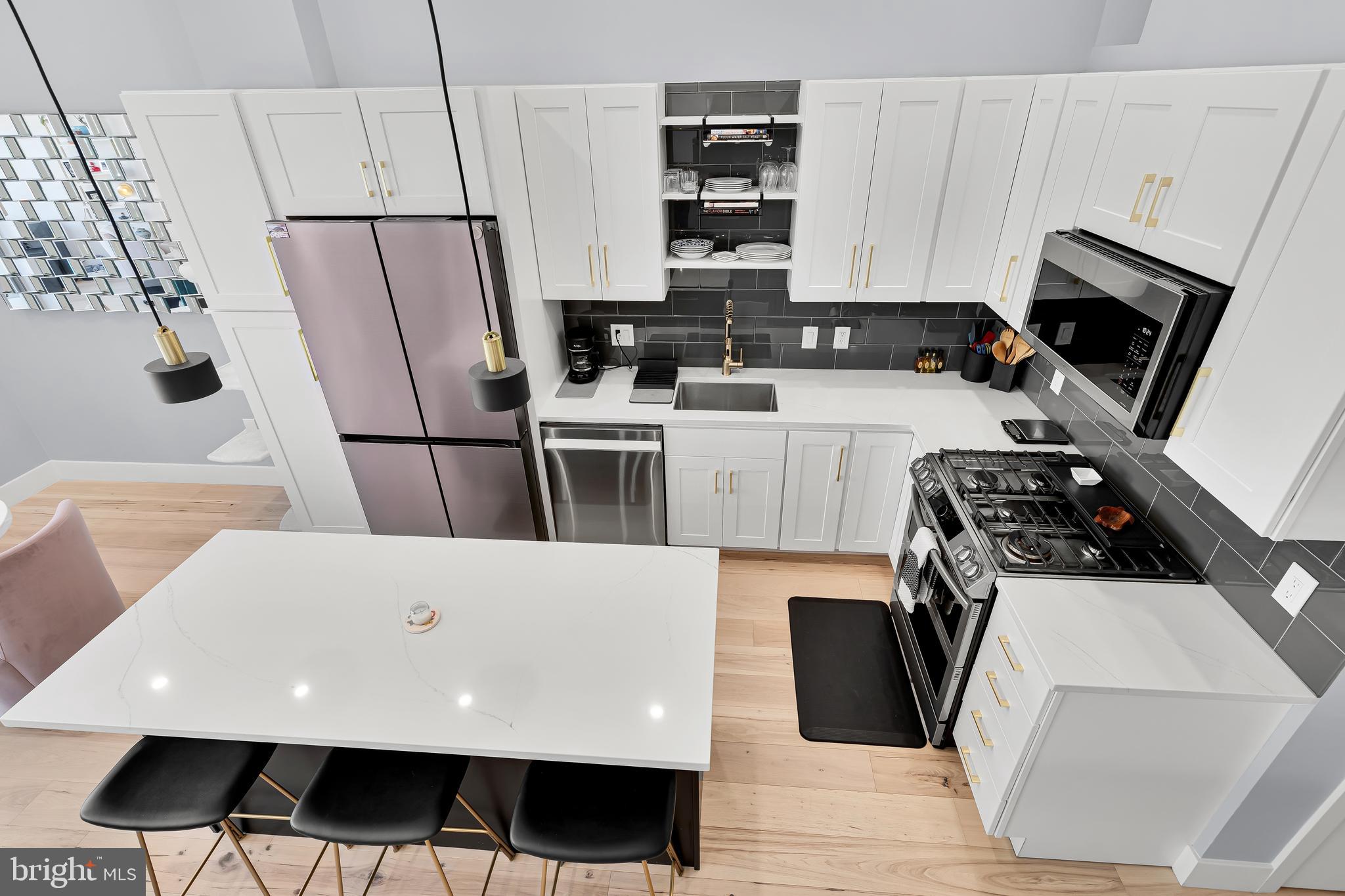 1390 V Street Northwest, Unit 303 Washington, DC 20009 - Photo 7 of 28