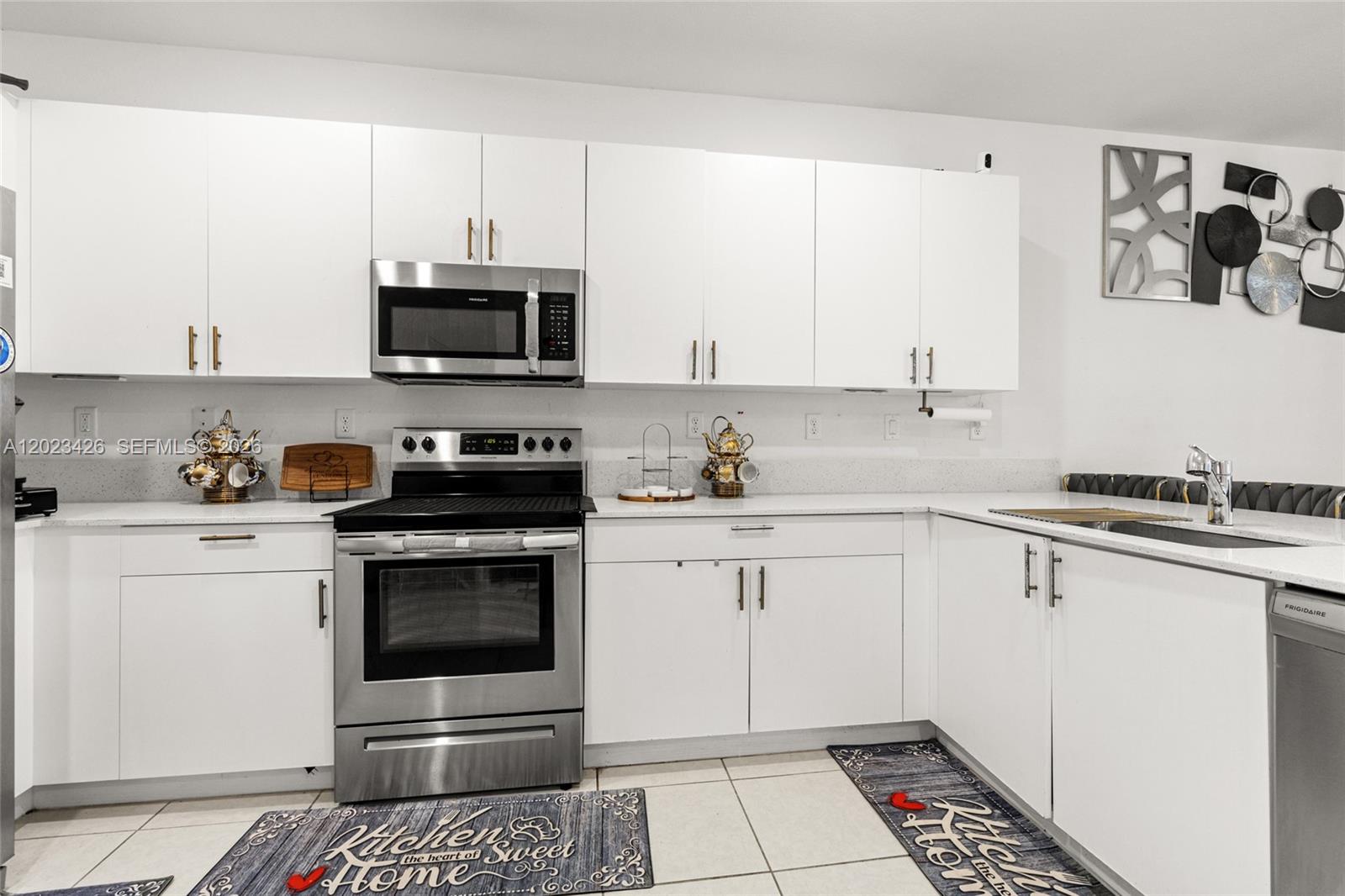 23021 Southwest 128th Place Miami, FL 33170 - Photo 12 of 35 Photo 12