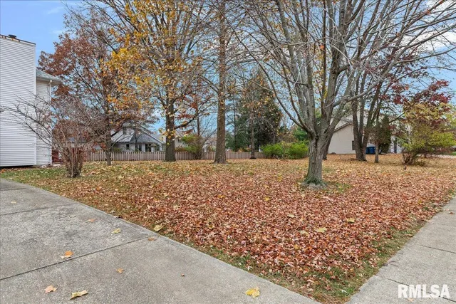 $369,900 | 2311 Chesapeake Landing, Springfield, IL 62712