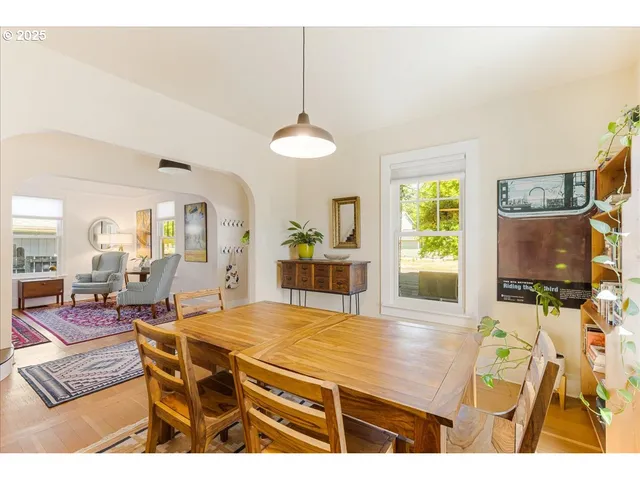 $549,900 | 1212 East 6th Street, Newberg, OR 97132