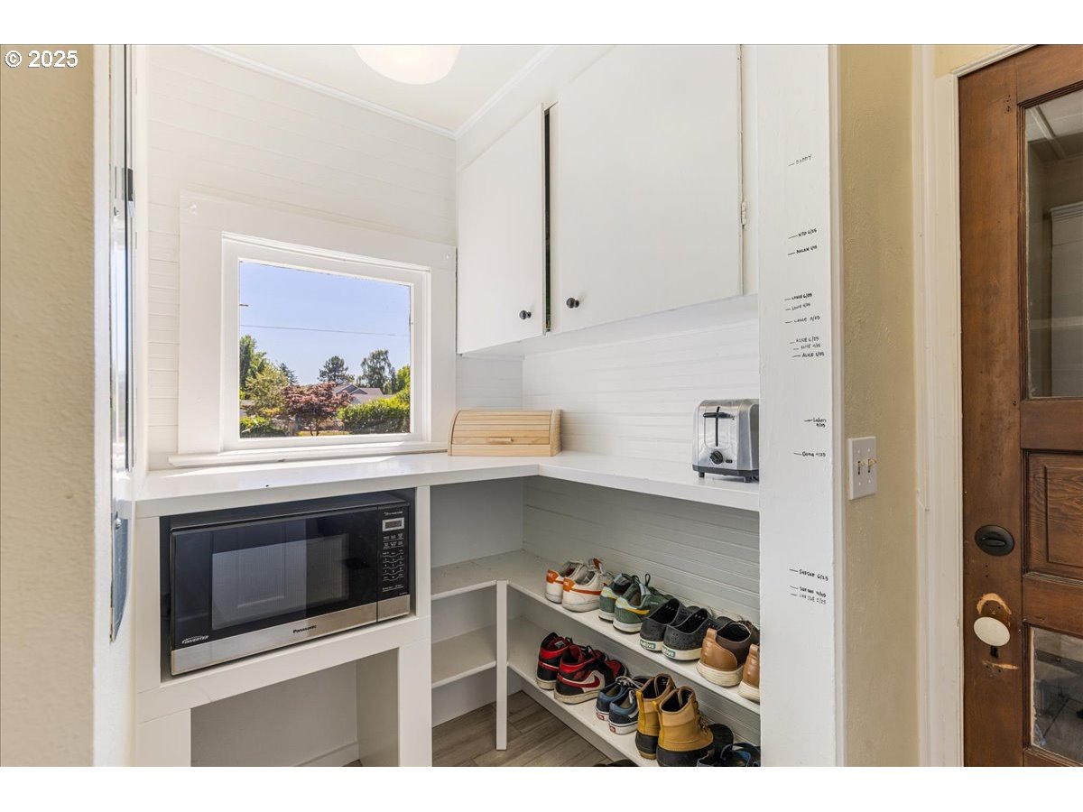 1212 East 6th Street Newberg, OR 97132 - Photo 20 of 44