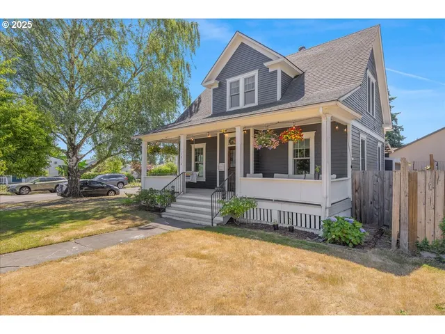$549,900 | 1212 East 6th Street, Newberg, OR 97132