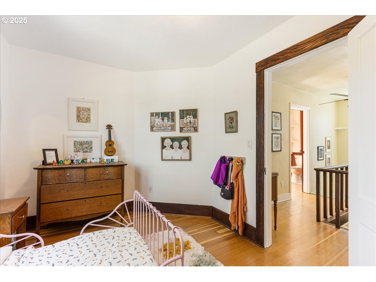 1212 East 6th Street Newberg, OR 97132 - Photo 30 of 44 Bedroom