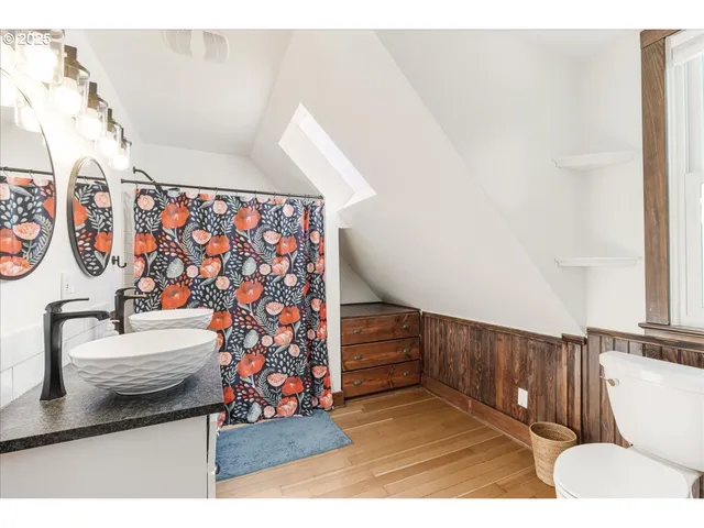 $549,900 | 1212 East 6th Street, Newberg, OR 97132