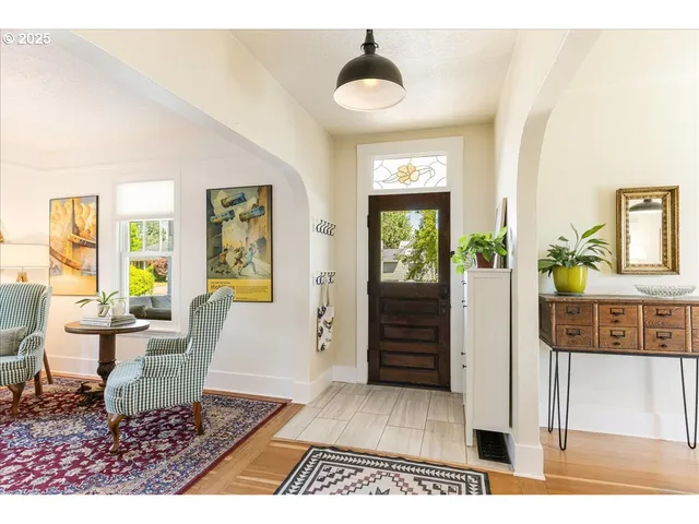 $549,900 | 1212 East 6th Street, Newberg, OR 97132