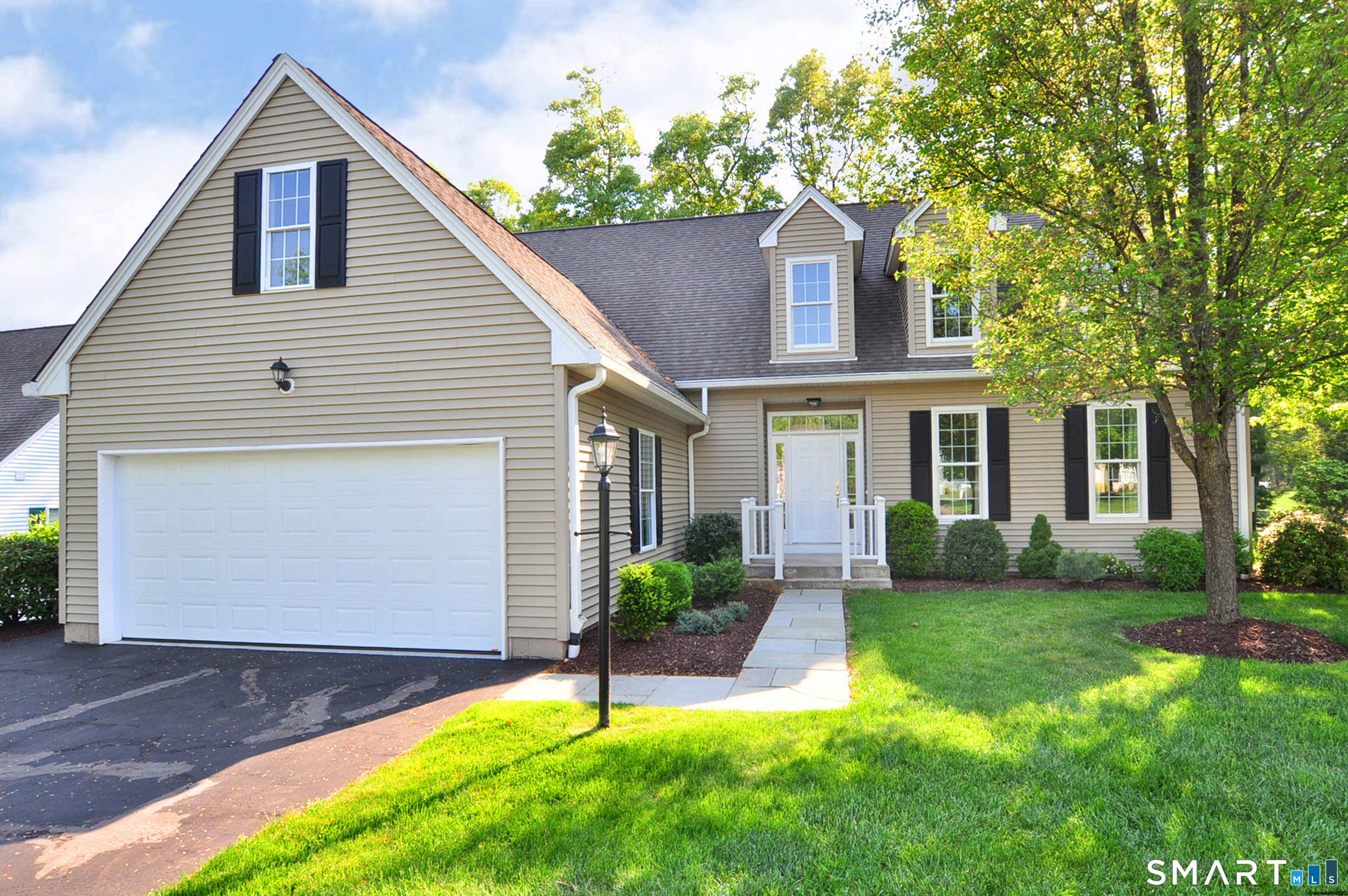 18 Cavendish Place, Unit 18 Avon, CT 06001 - Photo 1 of 1