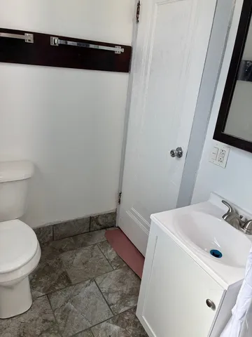 $1,200 | 1206 North Laramie Avenue, Unit 1A, Chicago, IL 60651