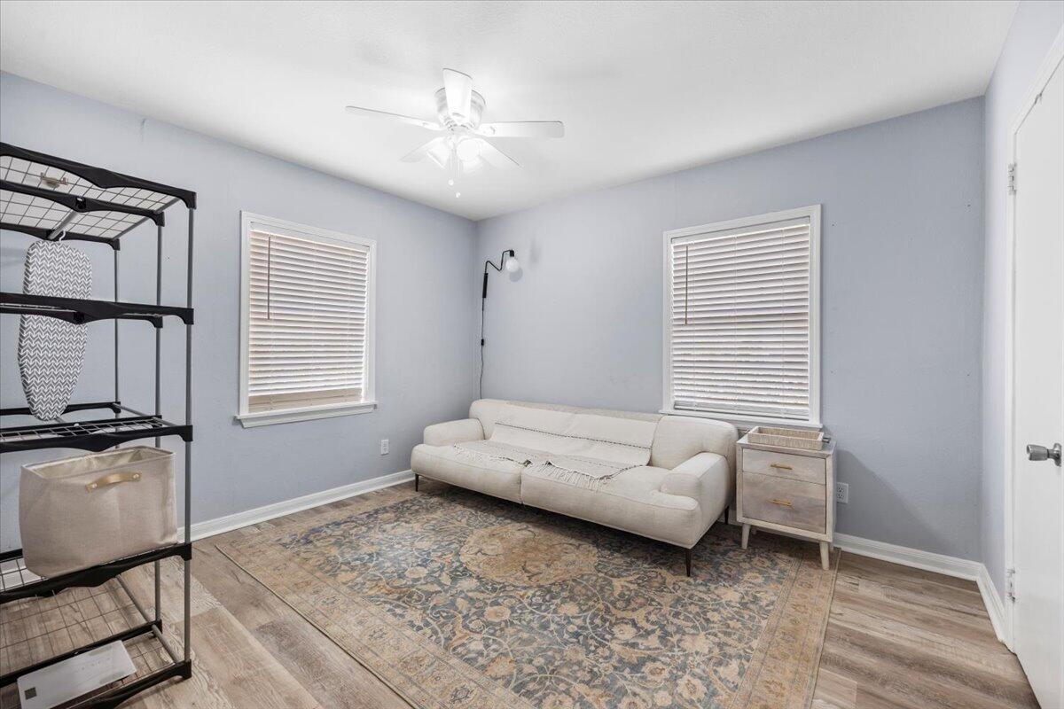 115 Milton Road Pensacola, FL 32507 - Photo 15 of 18 a living room with furniture and a window