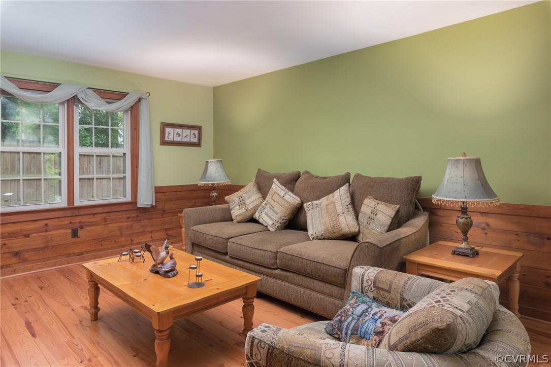 1400 Stone River Road North Chesterfield, VA 23235 - Photo 19 of 34 a living room with furniture and a window