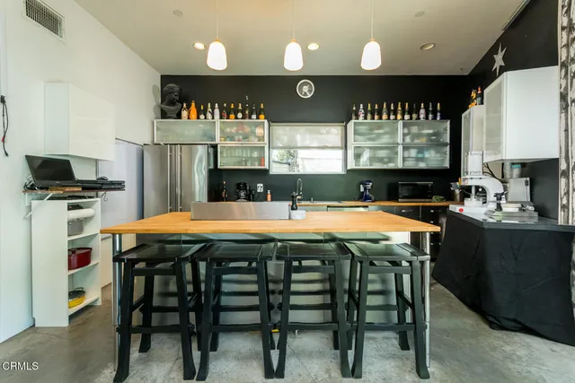 a view of entryway and hall