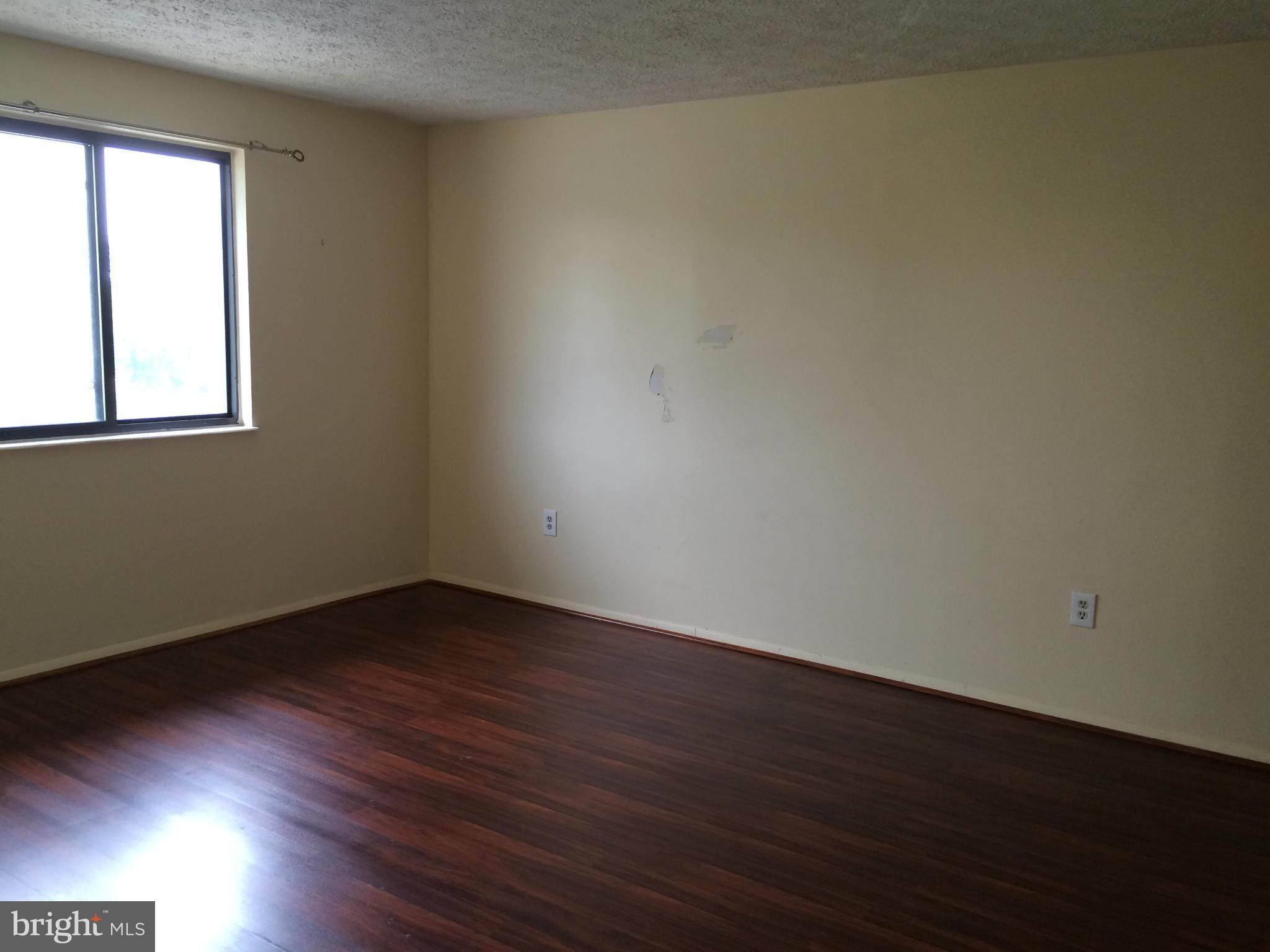 550 Heather Ridge Drive, Unit 7J Frederick, MD 21702 - Photo 10 of 11 Bedroom