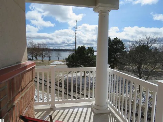 $199,900 | 301 North Lake Street, Unit 208, Cadillac, MI 49601