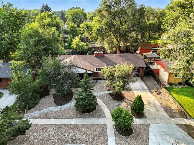 an aerial view of multiple house