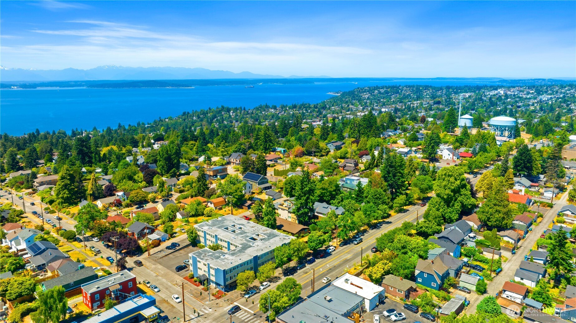 7343 35th Avenue Southwest Seattle, WA 98126 - Photo 33 of 36 a view of a city