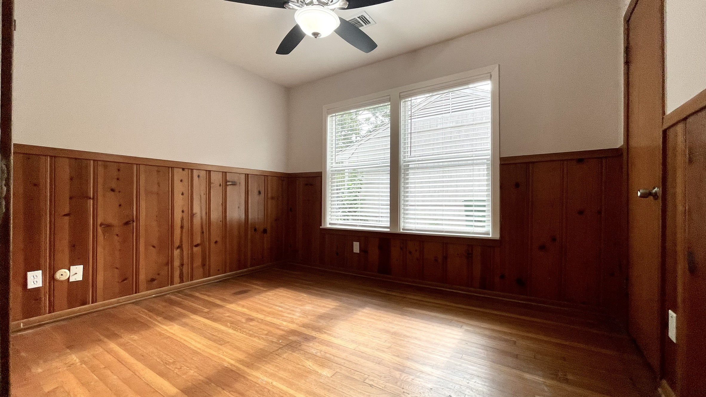 5905 Darnell Street Houston, TX 77074 - Photo 31 of 34 a view of an empty room with a window