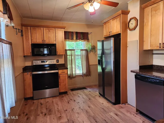 $209,000 | 115 Oak Street, Corinth, NY 12822