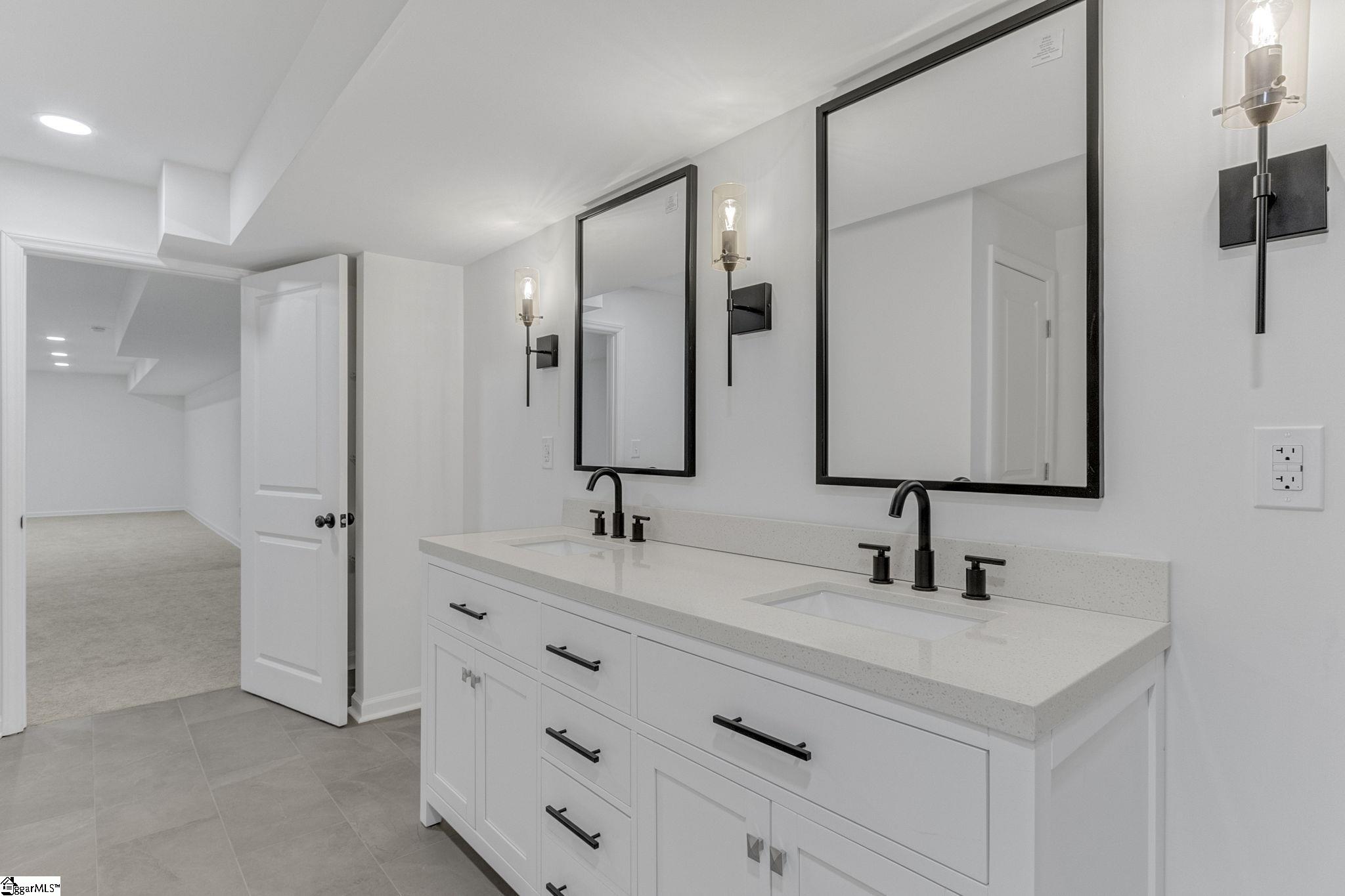 8 Chisolm Trail Greenville, SC 29607 - Photo 25 of 36 Gallery Image 25