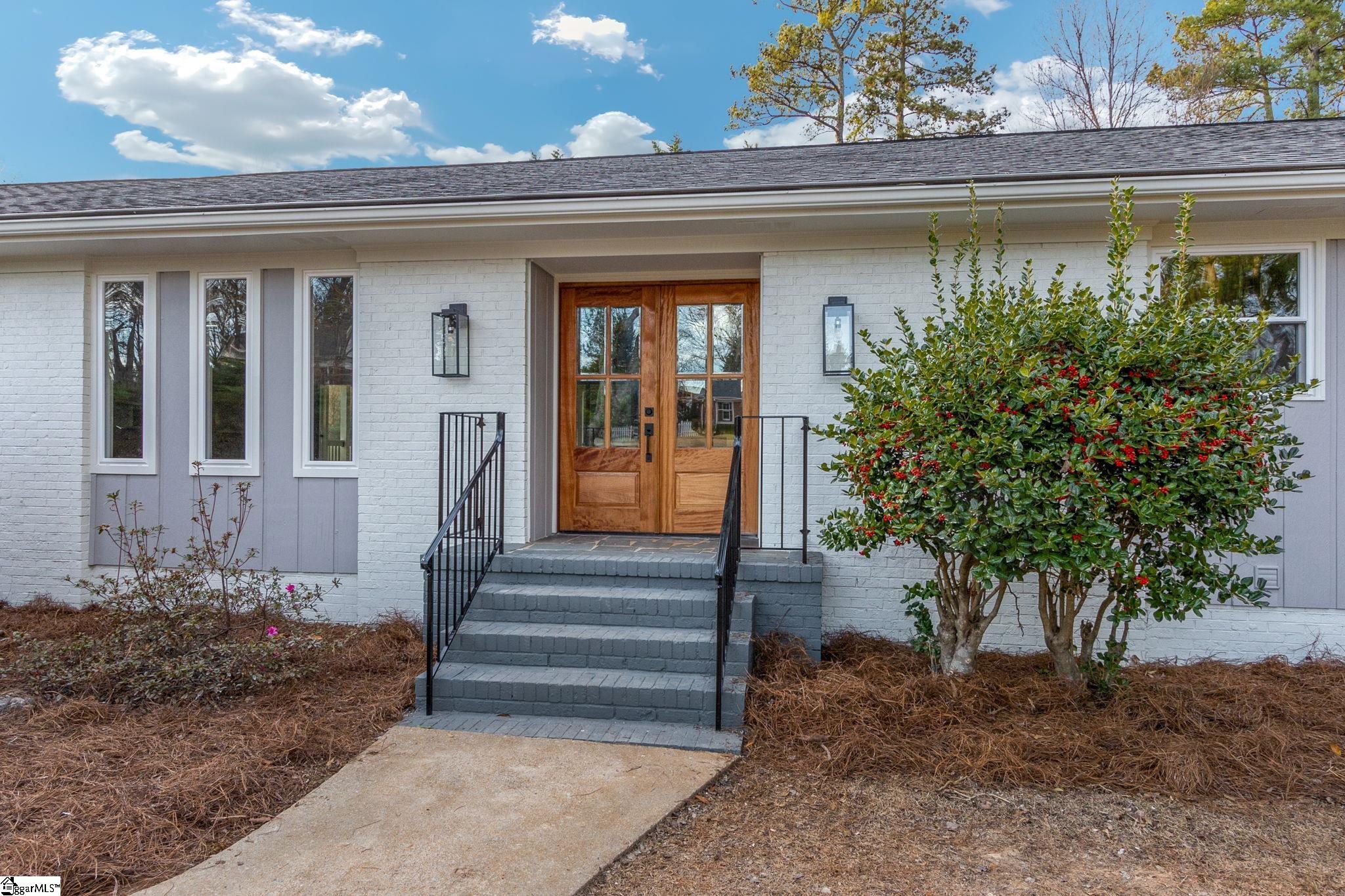 8 Chisolm Trail Greenville, SC 29607 - Photo 4 of 36 Gallery Image 4