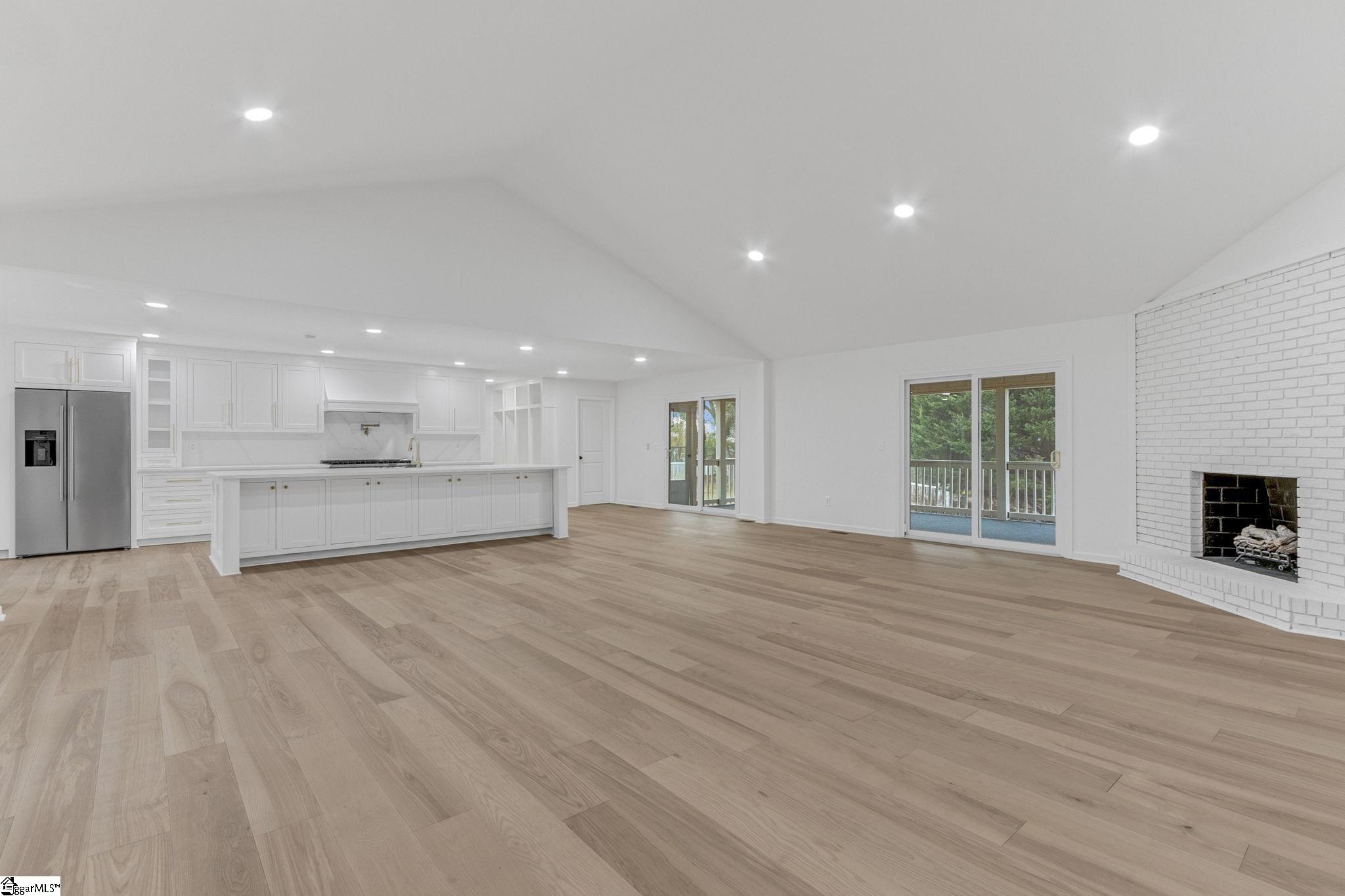 8 Chisolm Trail Greenville, SC 29607 - Photo 5 of 36 Gallery Image 5