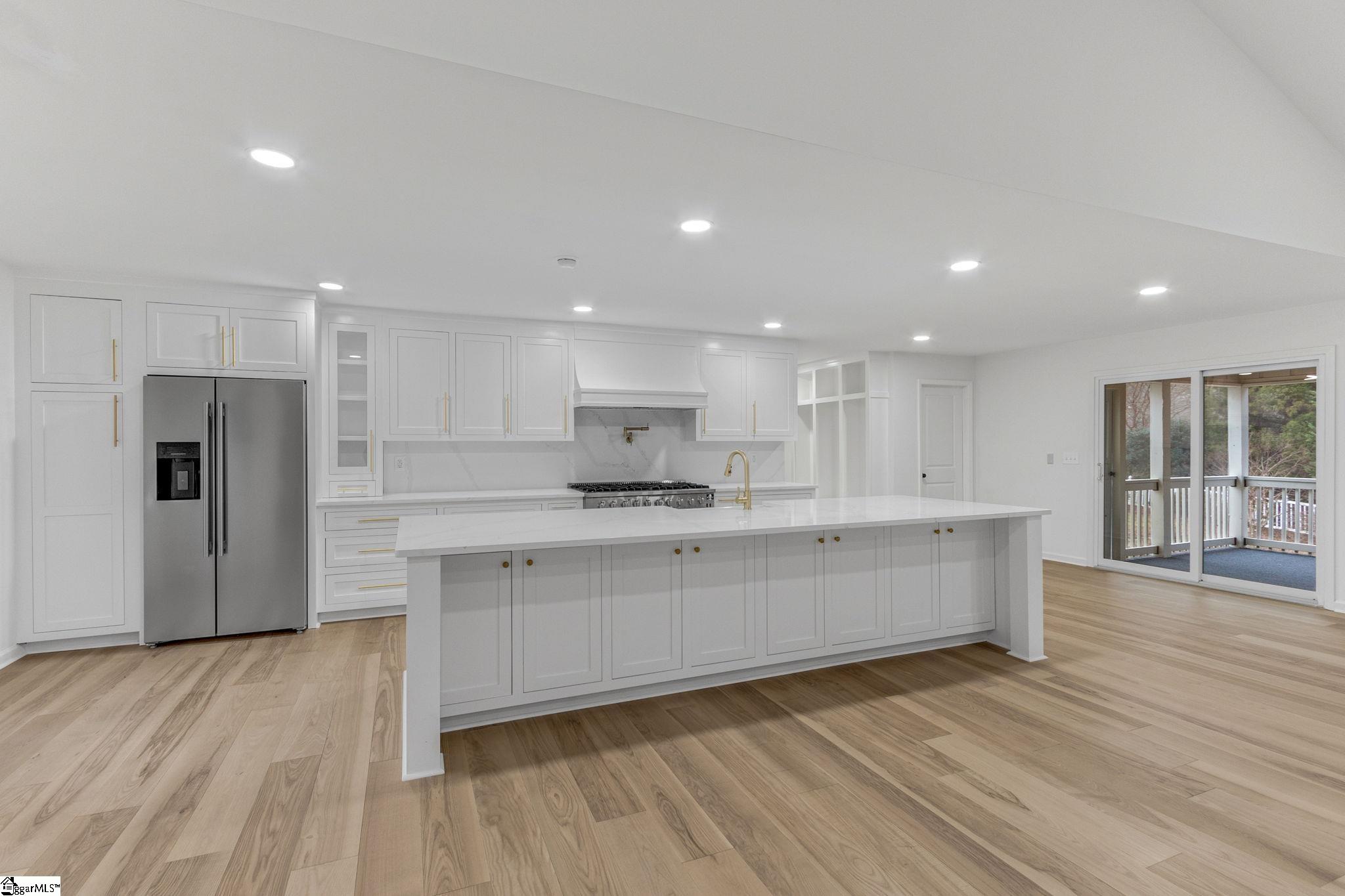 8 Chisolm Trail Greenville, SC 29607 - Photo 7 of 36 Gallery Image 7