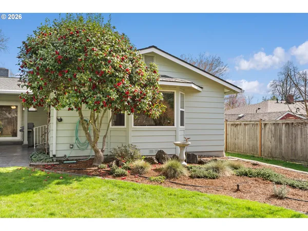 $1,200,000 | 394 Cherry Drive, Eugene, OR 97401
