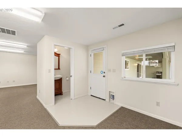 $1,200,000 | 394 Cherry Drive, Eugene, OR 97401