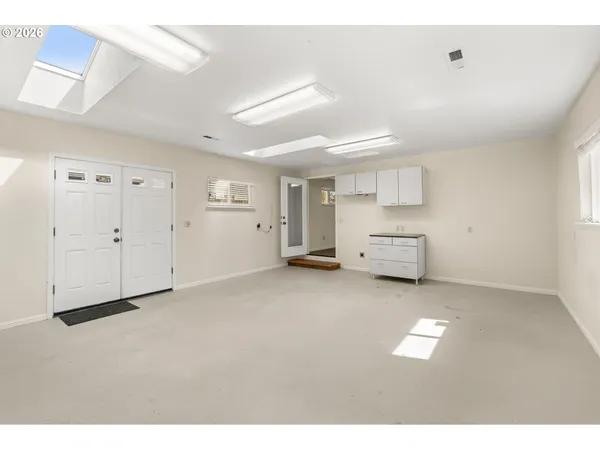 $1,200,000 | 394 Cherry Drive, Eugene, OR 97401