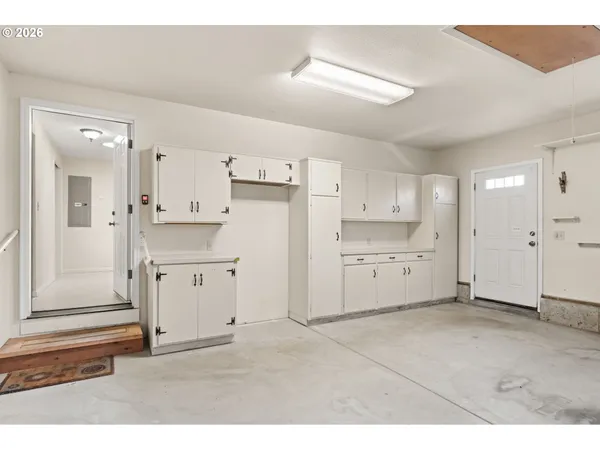 $1,200,000 | 394 Cherry Drive, Eugene, OR 97401