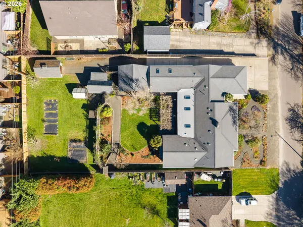 $1,200,000 | 394 Cherry Drive, Eugene, OR 97401