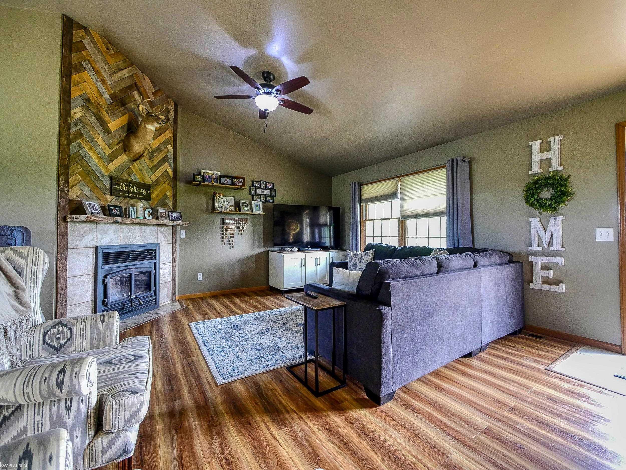 2915 Reeves Road Memphis, MI 48041 - Photo 15 of 45 50177073-005e0530-4855-48e0-a678-28cd377b7a3d.JPG