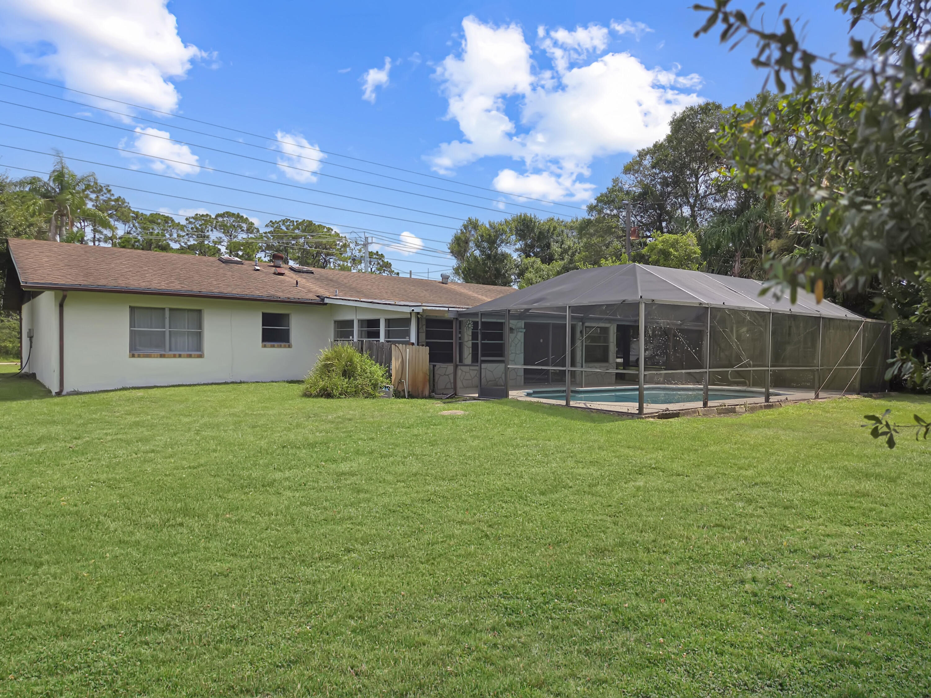 801 West Weatherbee Road Fort Pierce, FL 34982 - Photo 28 of 41 20260720_114327