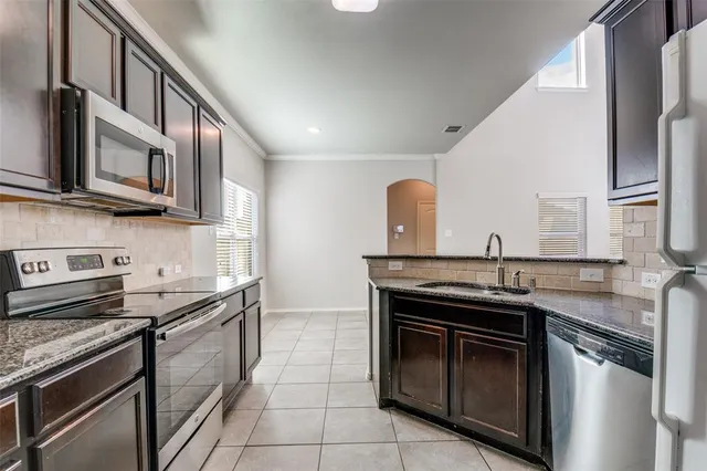 $2,800 | 3013 Fluttermill Drive, Forney, TX 75126