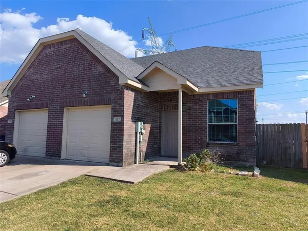 $1,950 | 217 Wyndham Meadows Way, Wylie, TX 75098