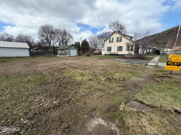$18,000 | 17 Davis Street, Whitehall, NY 12887