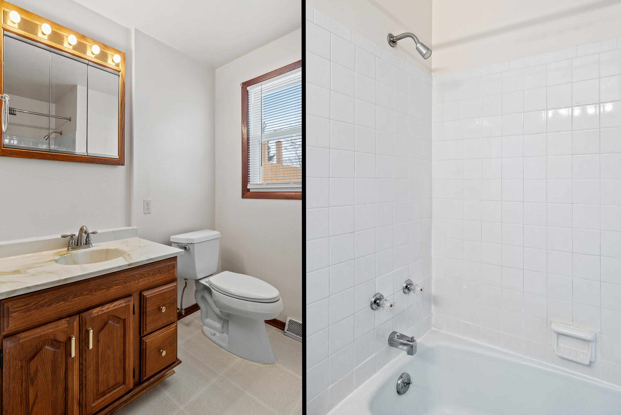 1135 North 27th Street Sheboygan, WI 53081 - Photo 9 of 30 Main Level Full Bath