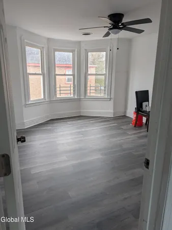 $1,600 | 120 Degraff Street, Unit 3, Schenectady, NY 12308