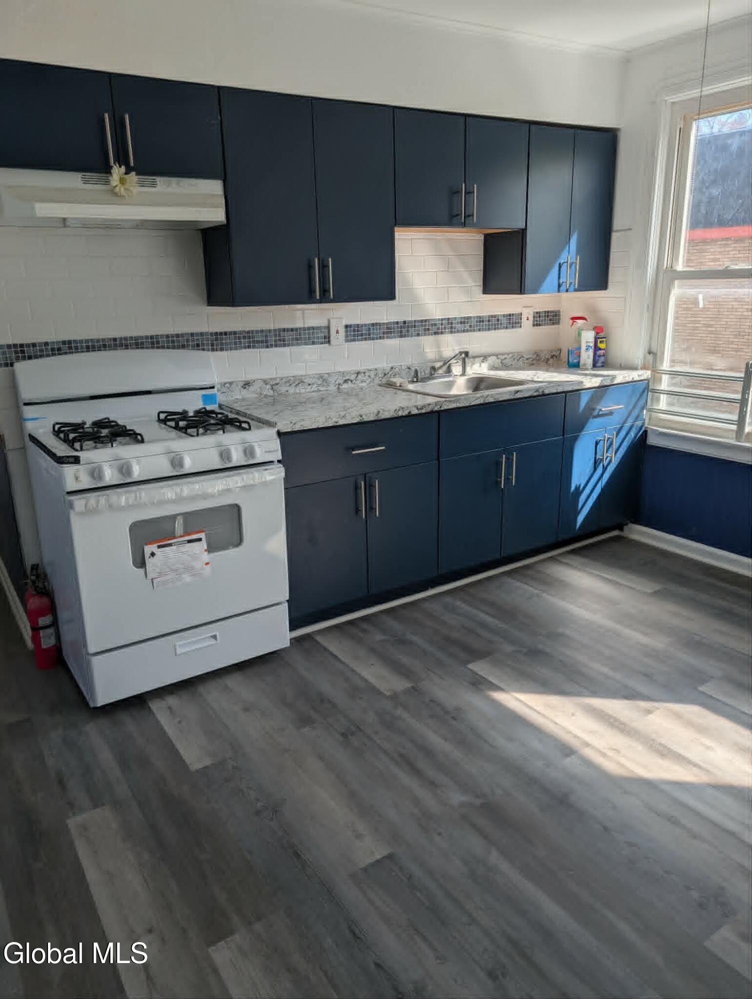 120 Degraff Street, Unit 3 Schenectady, NY 12308 - Photo 10 of 11 Eat in Kitchen