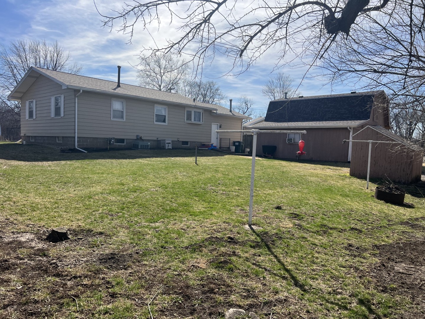 505 North Maple Street Cleveland, IL 61241 - Photo 5 of 15