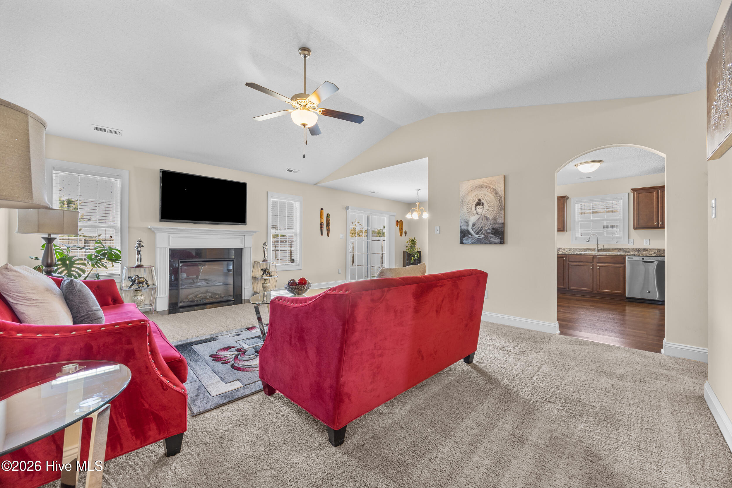 312 Strut Lane Richlands, NC 28574 - Photo 8 of 42 8_living room