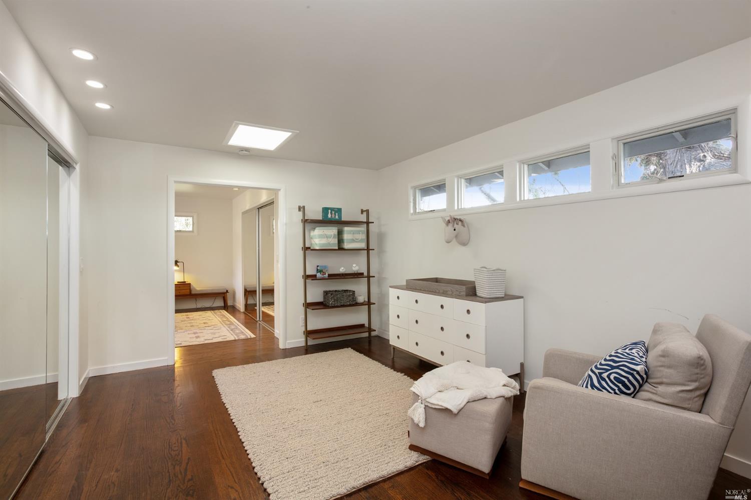 100 Summit Avenue San Rafael, CA 94901 - Photo 17 of 25