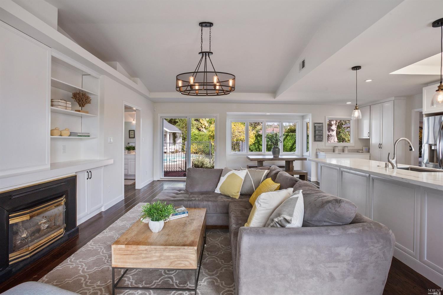 100 Summit Avenue San Rafael, CA 94901 - Photo 3 of 25