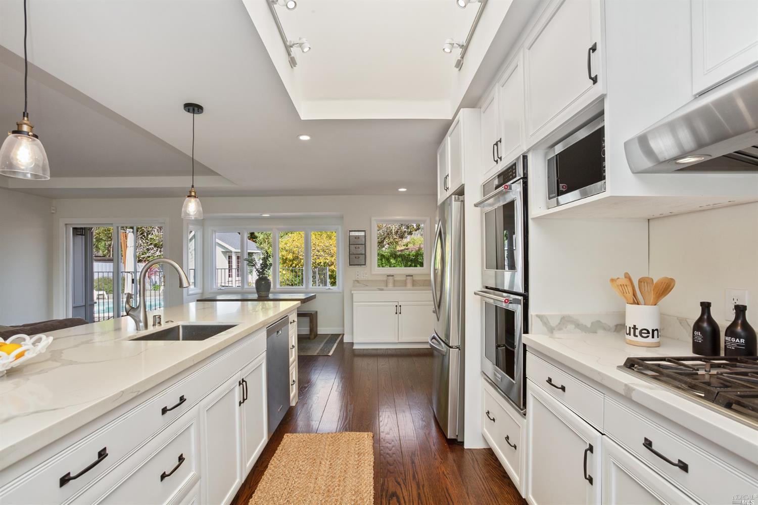 100 Summit Avenue San Rafael, CA 94901 - Photo 5 of 25