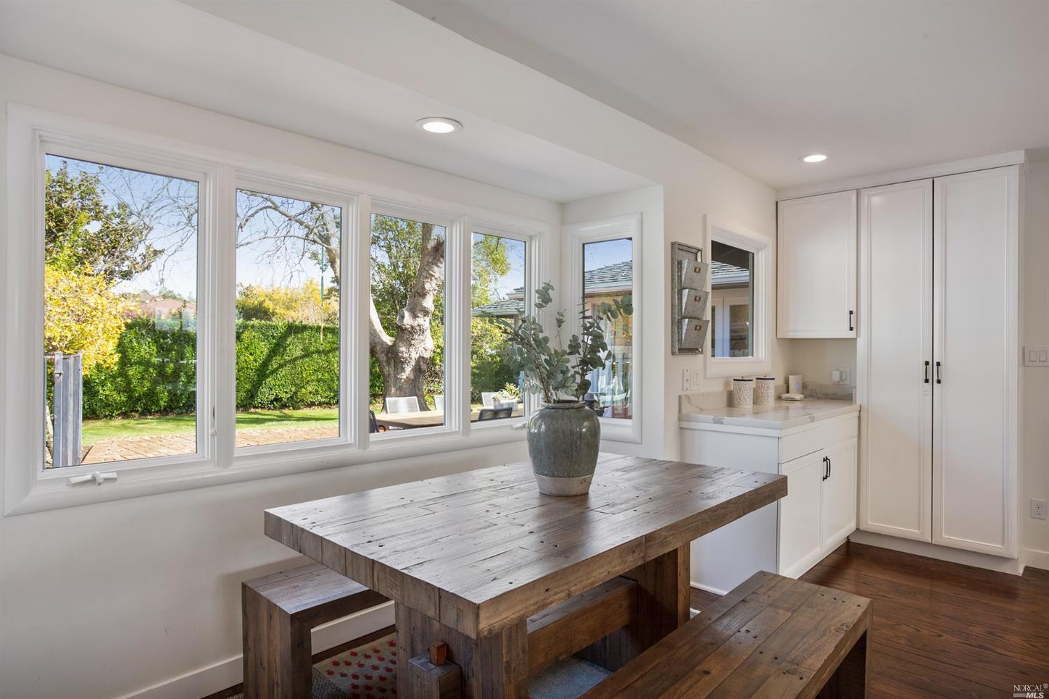 100 Summit Avenue San Rafael, CA 94901 - Photo 7 of 25