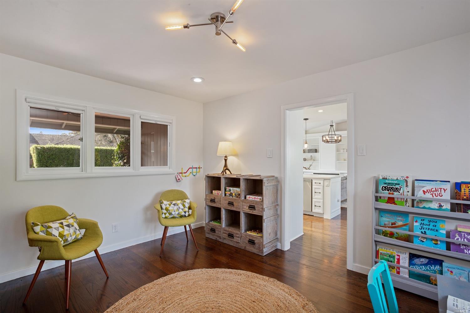 100 Summit Avenue San Rafael, CA 94901 - Photo 9 of 25