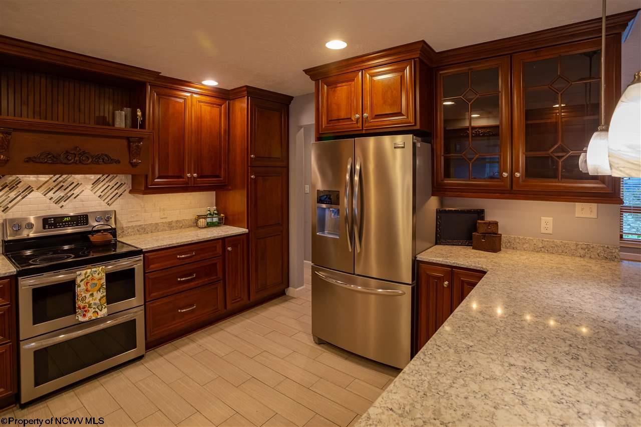 28 Amherst Road Morgantown, WV 26505 - Photo 5 of 30 Gallery Image 5